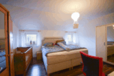 Stadtwohnung mit Charme - Wohnen auf mehreren Ebenen! - Schlafzimmer