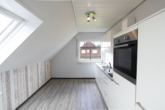 Tolle Oberwohnung mit Garage und Gartenanteil - Küche