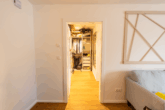Moderne 2-Zimmerwohnung mit Balkon direkt am Auricher Marktplatz! - Ankleidezimmer