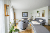 Moderne Doppelhaushälfte in begehrtem Wohngebiet von Wittmund - Wohnzimmer