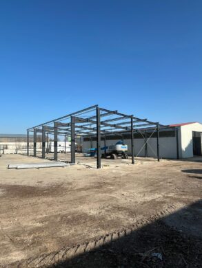Neubau-Gewerbehalle im Gewerbegebiet „Schmiedestraße“ zu vermieten! 26629 Großefehn, Halle