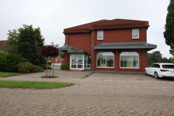 Repräsentative Gewerbeimmobilie mit Entwicklungspotenzial nahe Klinikneubau & Gewerbepark! 26624 Südbrookmerland, Bürofläche